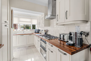 Kitchen- click for photo gallery